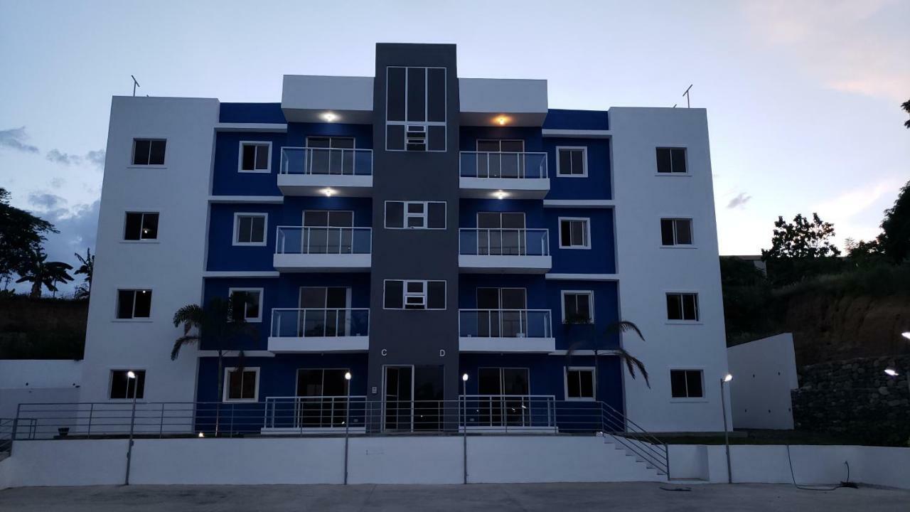 Premium Apartment ซานติอาโก เด ลอสกาบาเญโรส ภายนอก รูปภาพ