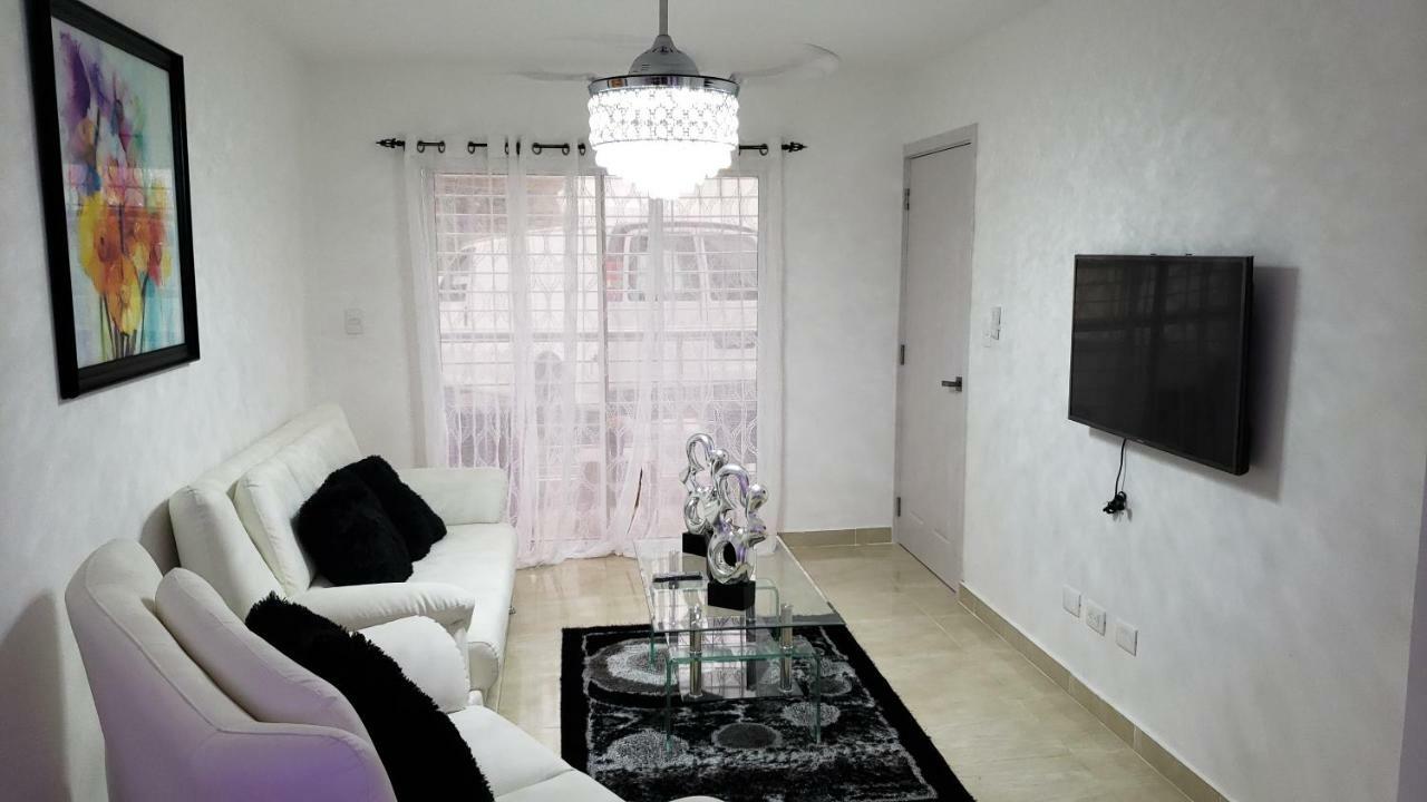 Premium Apartment ซานติอาโก เด ลอสกาบาเญโรส ภายนอก รูปภาพ