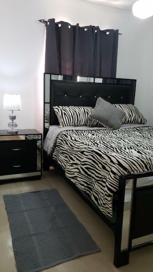 Premium Apartment ซานติอาโก เด ลอสกาบาเญโรส ภายนอก รูปภาพ